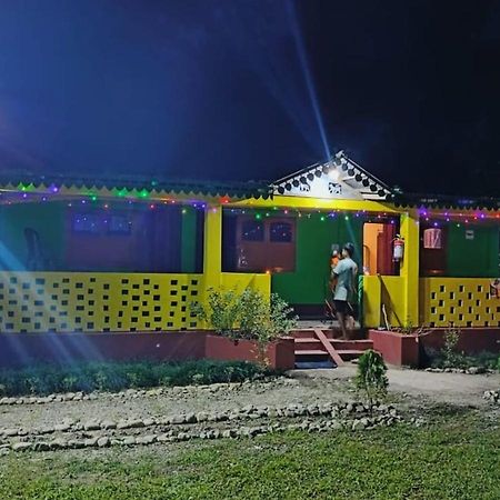 Leo Jungle Retreat By Stayapart , Jaldapara Madari Hat Esterno foto