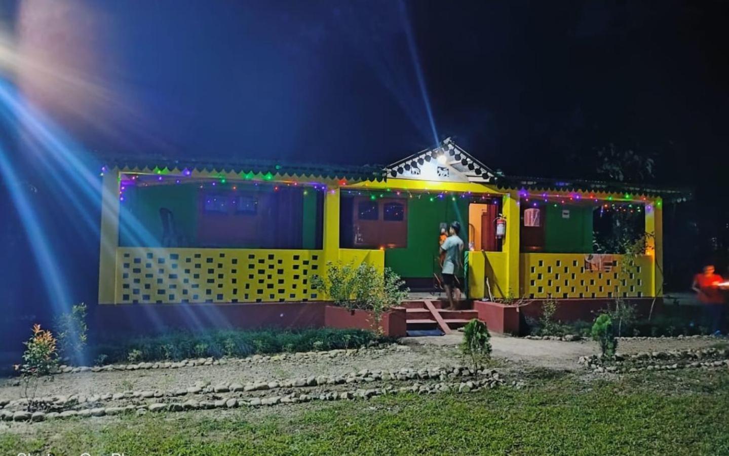 Leo Jungle Retreat By Stayapart , Jaldapara Madari Hat Esterno foto