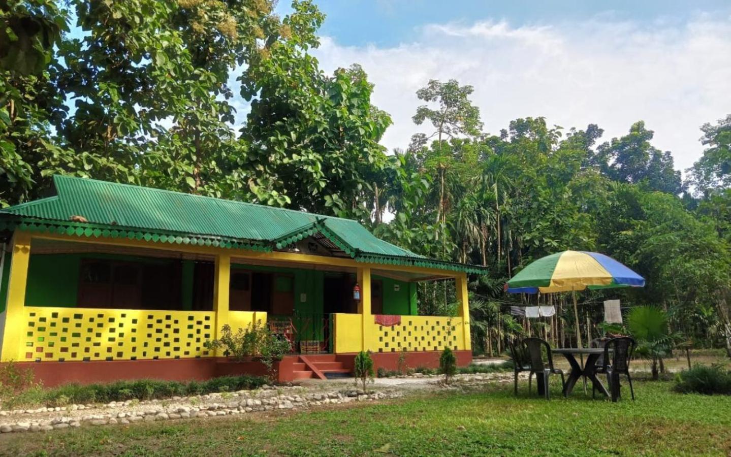 Leo Jungle Retreat By Stayapart , Jaldapara Madari Hat Esterno foto