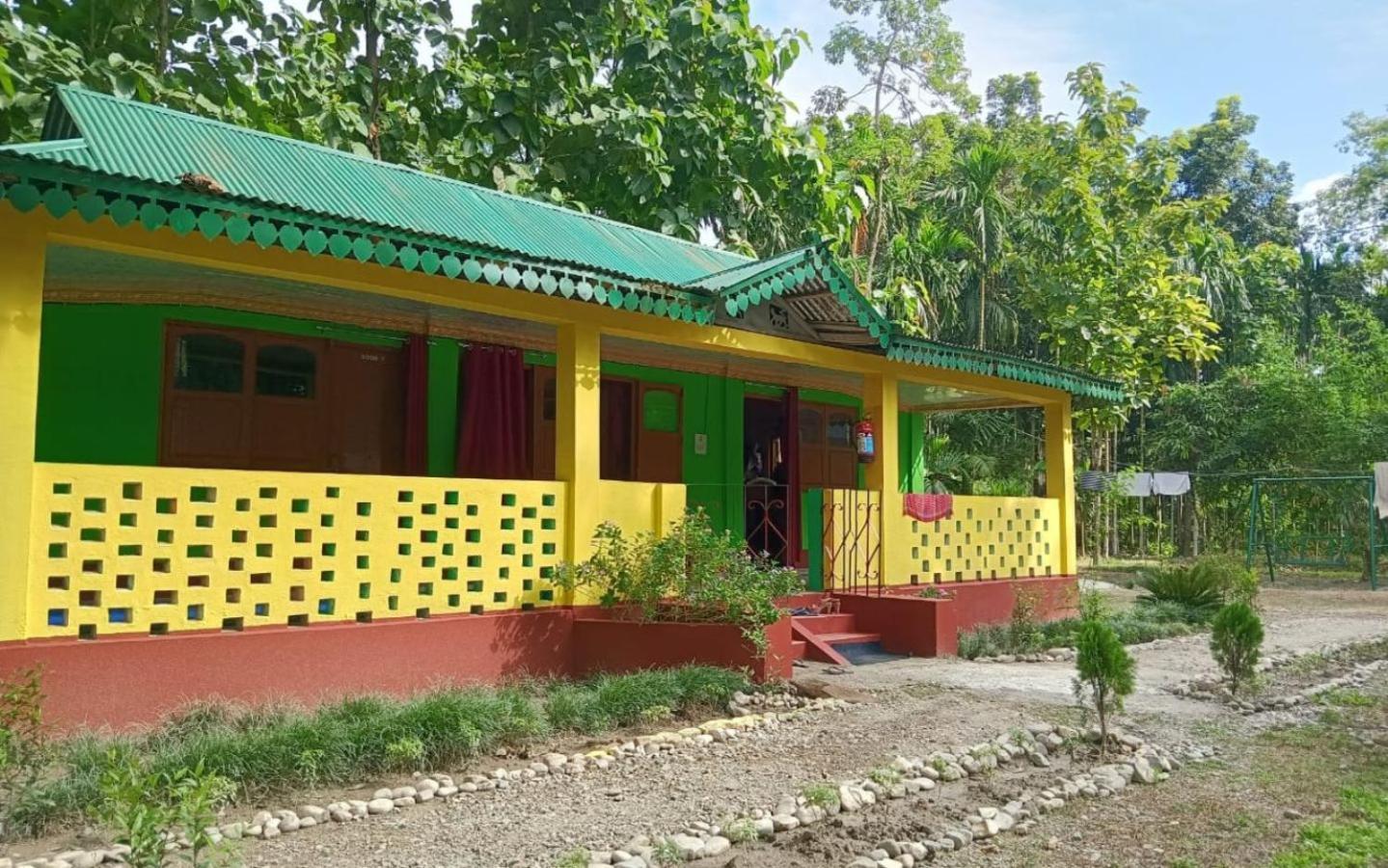Leo Jungle Retreat By Stayapart , Jaldapara Madari Hat Esterno foto